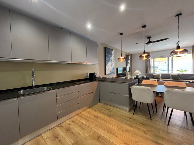 Town House for Sale in Marbella Golden Mile, Marbella, Malaga 19