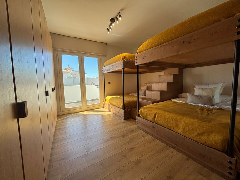 Town House for Sale in Marbella Golden Mile, Marbella, Malaga 23