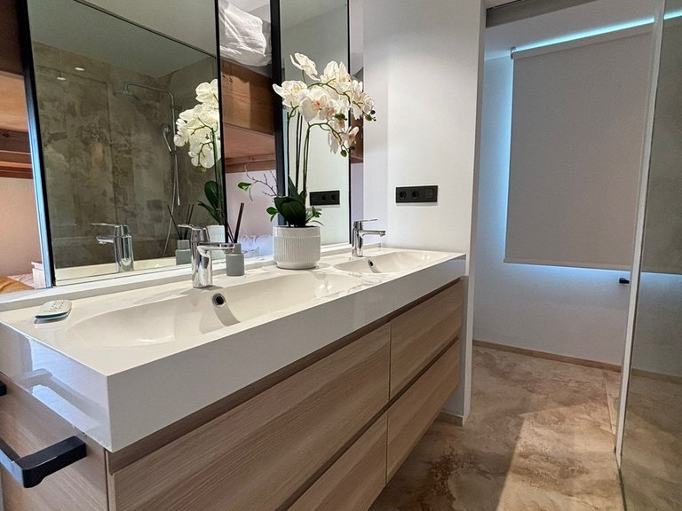 Town House for Sale in Marbella Golden Mile, Marbella, Malaga 25