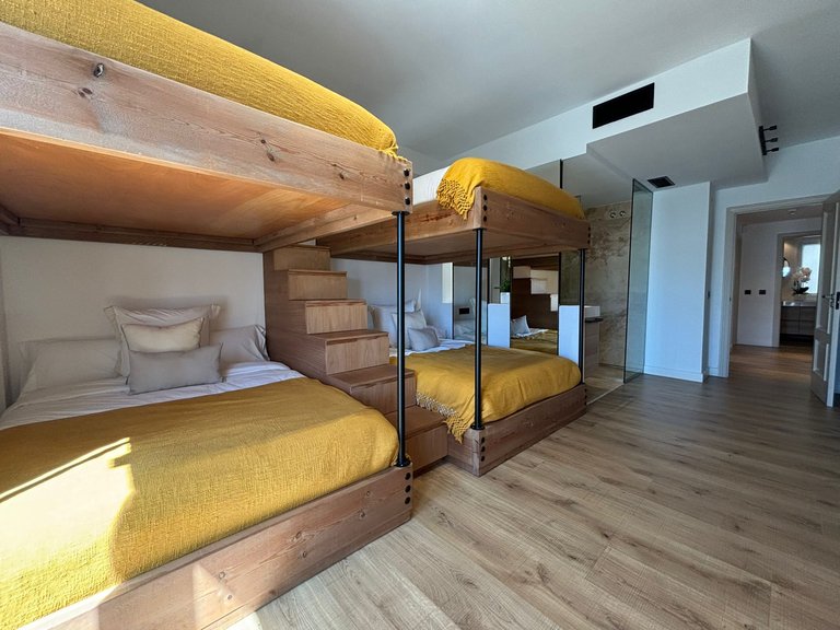 Town House for Sale in Marbella Golden Mile, Marbella, Malaga 29