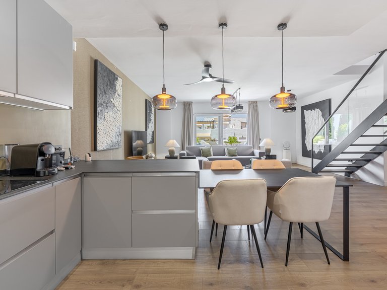 Town House for Sale in Marbella Golden Mile, Marbella, Malaga 11