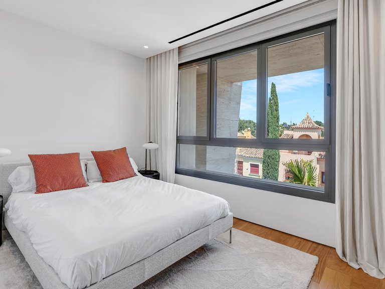Penthouse for Sale in Marbella Golden Mile, Marbella, Malaga 36