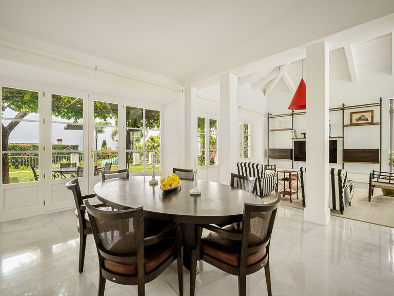 Villa for Sale in Marbella Golden Mile, Marbella, Malaga 10