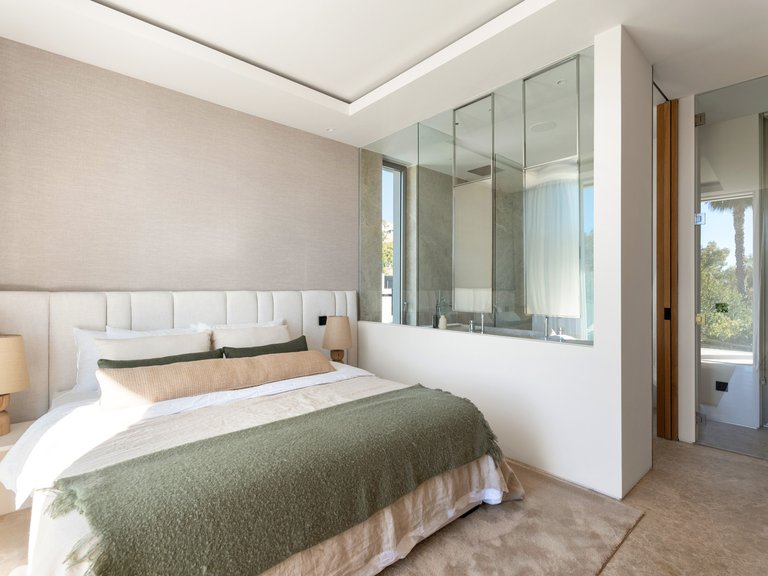Villa for Sale in Nueva Andalucia, Marbella, Malaga 15