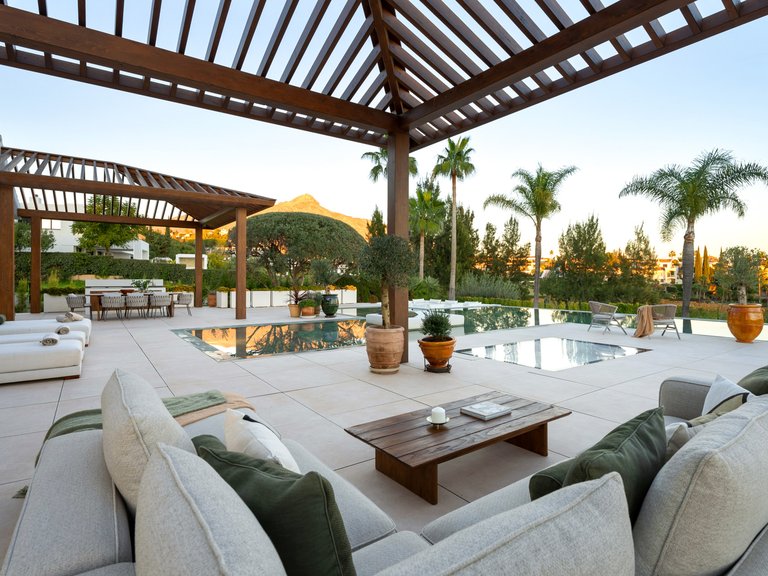 Villa for Sale in Nueva Andalucia, Marbella, Malaga 31