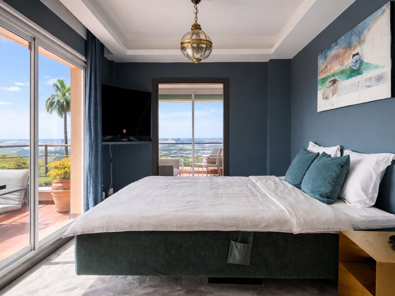 Apartment for Sale in Nueva Andalucia, Marbella, Malaga 16