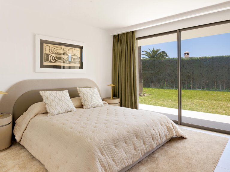 Villa for Sale in Marbella Golden Mile, Marbella, Malaga 22