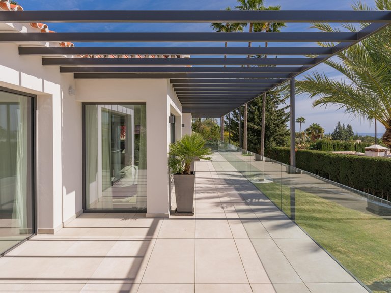 Villa for Sale in Marbella Golden Mile, Marbella, Malaga 44