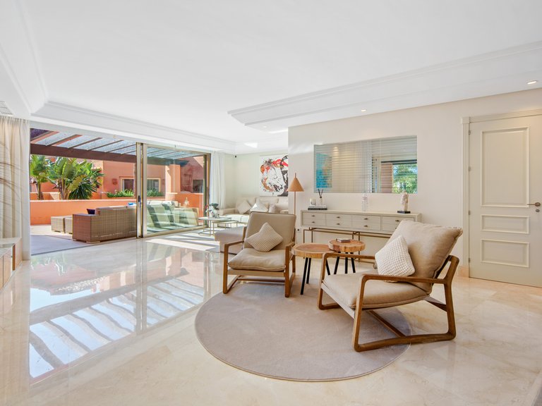 Town House for Sale in Marbella Este, Marbella, Malaga 19