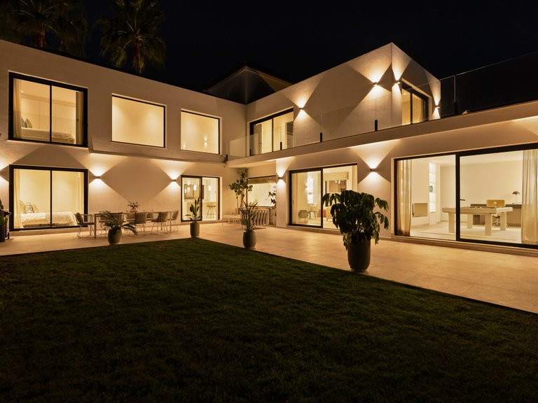 Villa for Sale in Nueva Andalucia, Marbella, Malaga 17