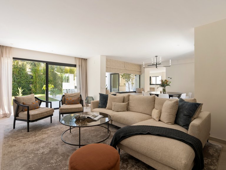 Villa for Sale in Nueva Andalucia, Marbella, Malaga 5