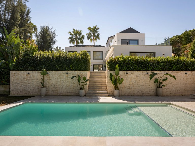 Villa for Sale in Nueva Andalucia, Marbella, Malaga 6