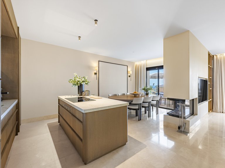 Penthouse for Sale in La Quinta, Benahavis, Malaga 22