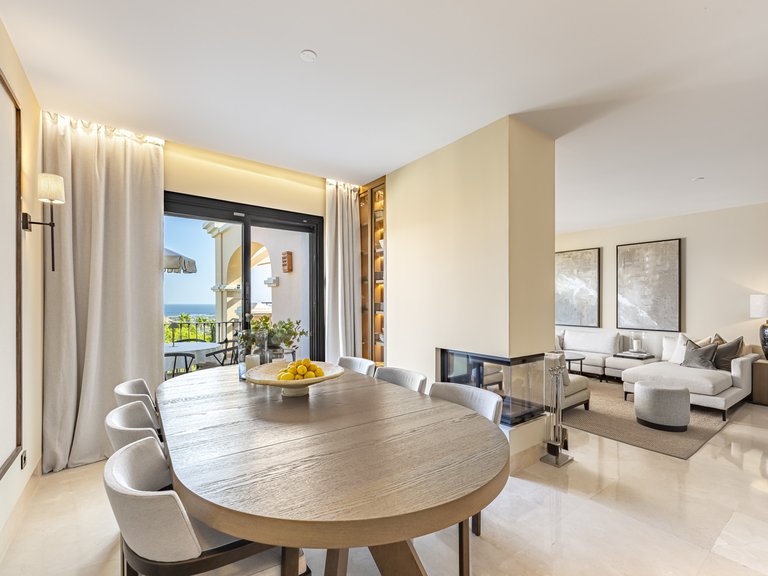 Penthouse for Sale in La Quinta, Benahavis, Malaga 19