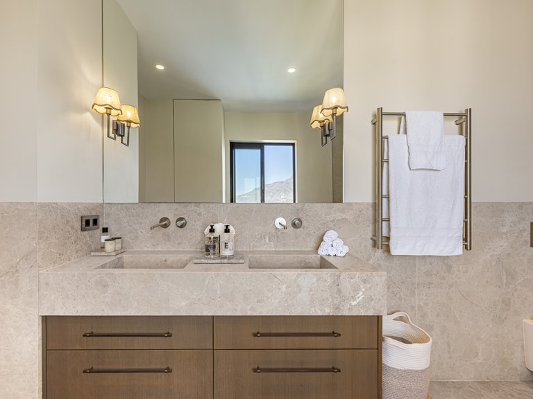 Penthouse for Sale in La Quinta, Benahavis, Malaga 34