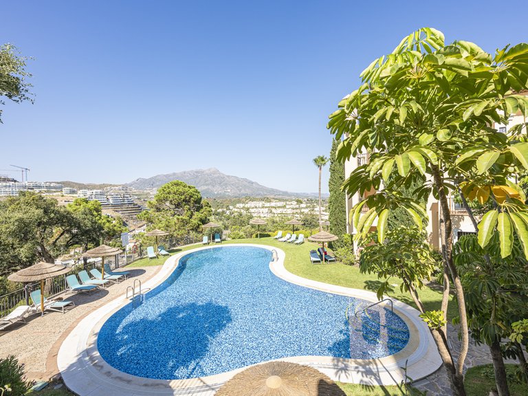 Penthouse for Sale in La Quinta, Benahavis, Malaga 41