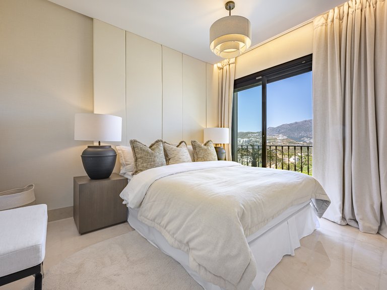 Penthouse for Sale in La Quinta, Benahavis, Malaga 30