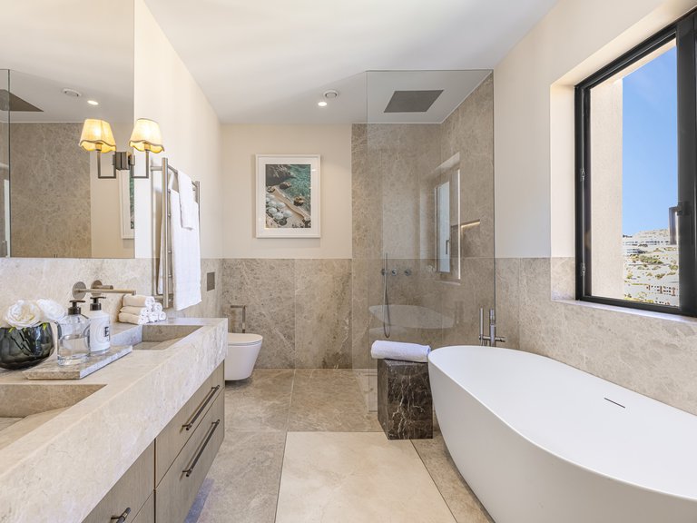 Penthouse for Sale in La Quinta, Benahavis, Malaga 33