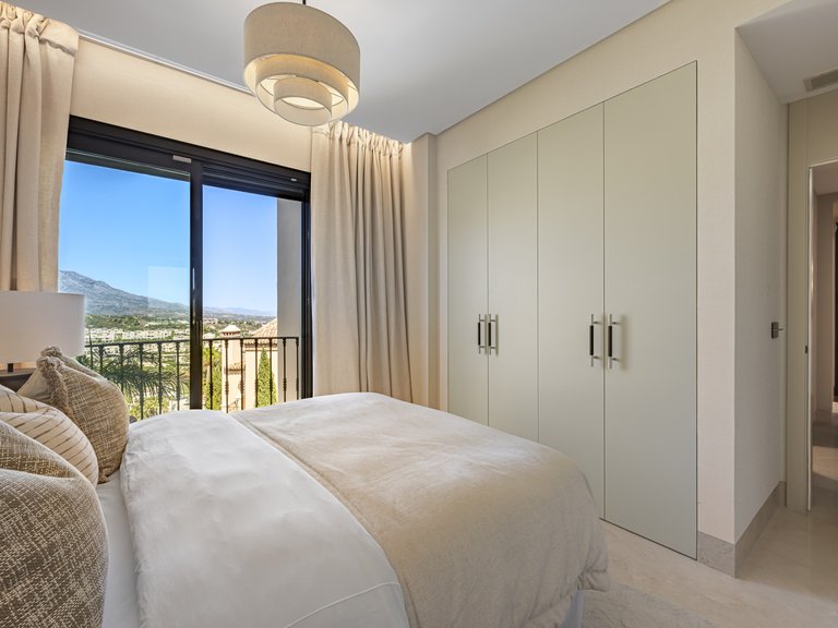 Penthouse for Sale in La Quinta, Benahavis, Malaga 31