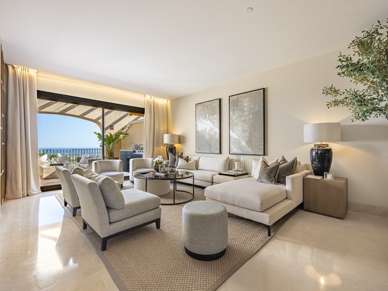 Penthouse for Sale in La Quinta, Benahavis, Malaga 11