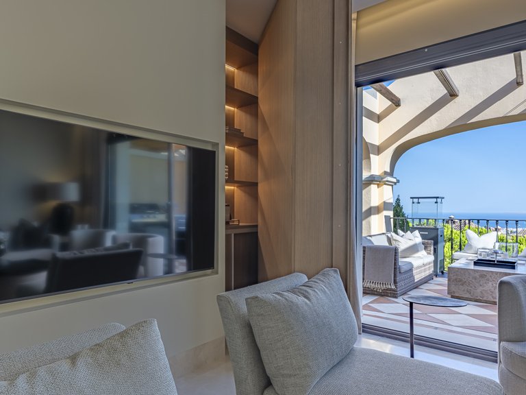 Penthouse for Sale in La Quinta, Benahavis, Malaga 48