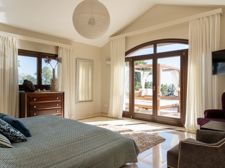 Villa for Sale in Marbella Este, Marbella, Malaga 21