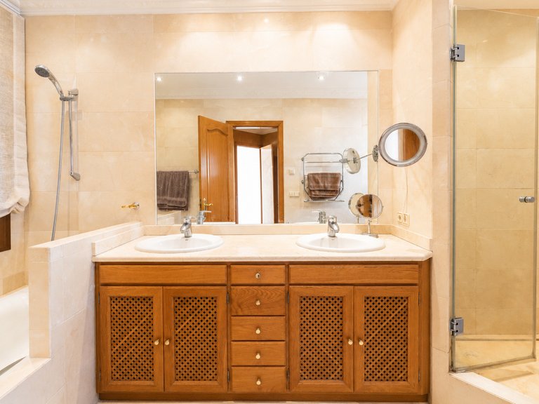 Villa for Sale in La Quinta, Benahavis, Malaga 25