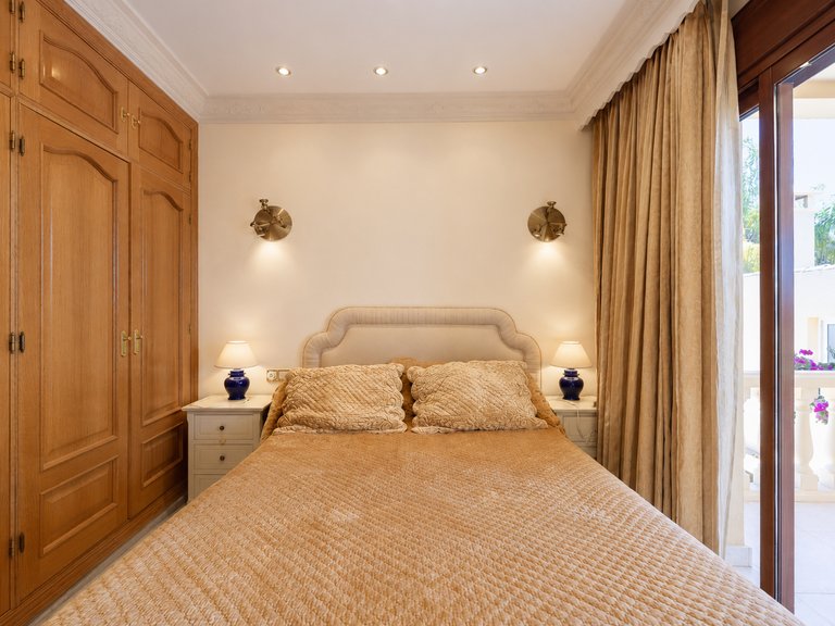 Villa for Sale in La Quinta, Benahavis, Malaga 28