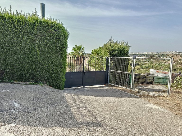 Country House for Sale  in Estepona, Malaga 3