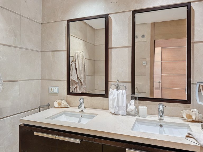 Apartment for Sale  in Benahavis, Malaga 27