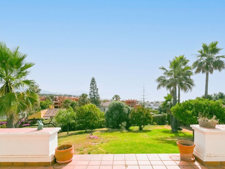 Villa for Sale  in Estepona, Malaga 10