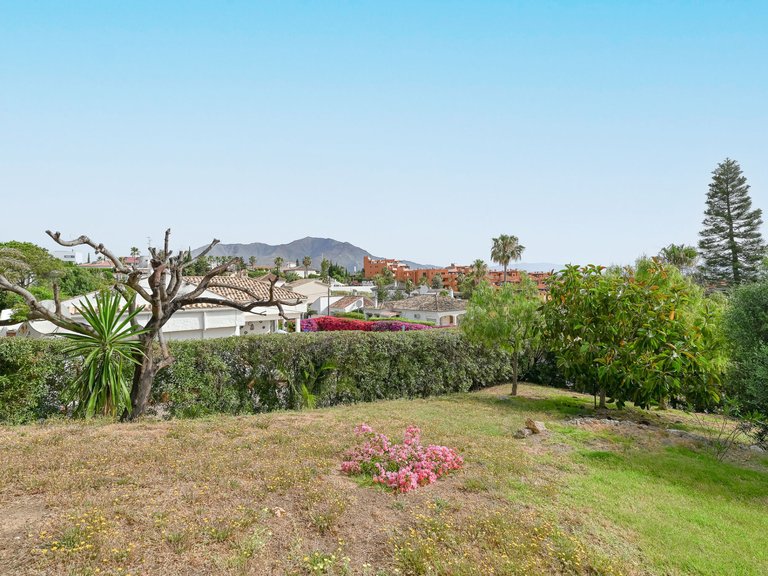 Villa for Sale  in Estepona, Malaga 13