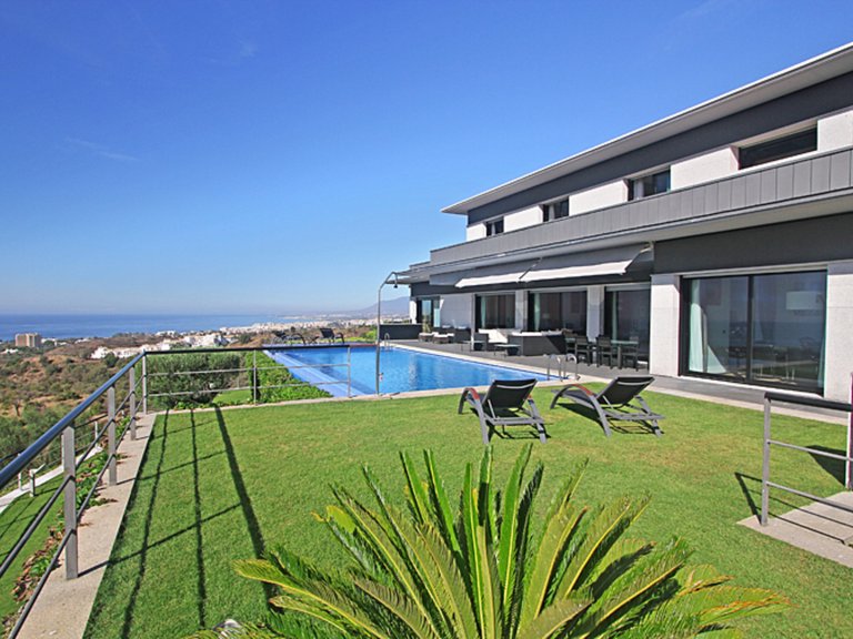 Villa for Sale  in Marbella, Malaga 5