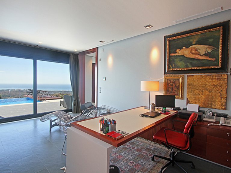 Villa for Sale  in Marbella, Malaga 24