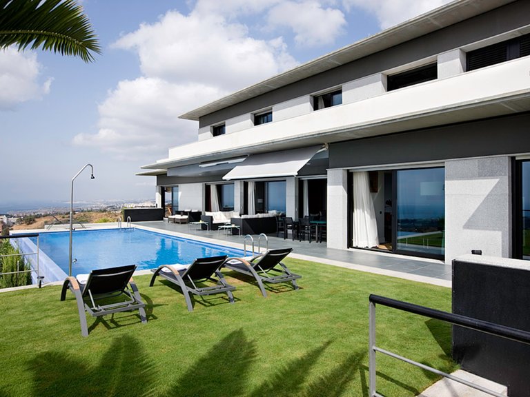 Villa for Sale  in Marbella, Malaga 7