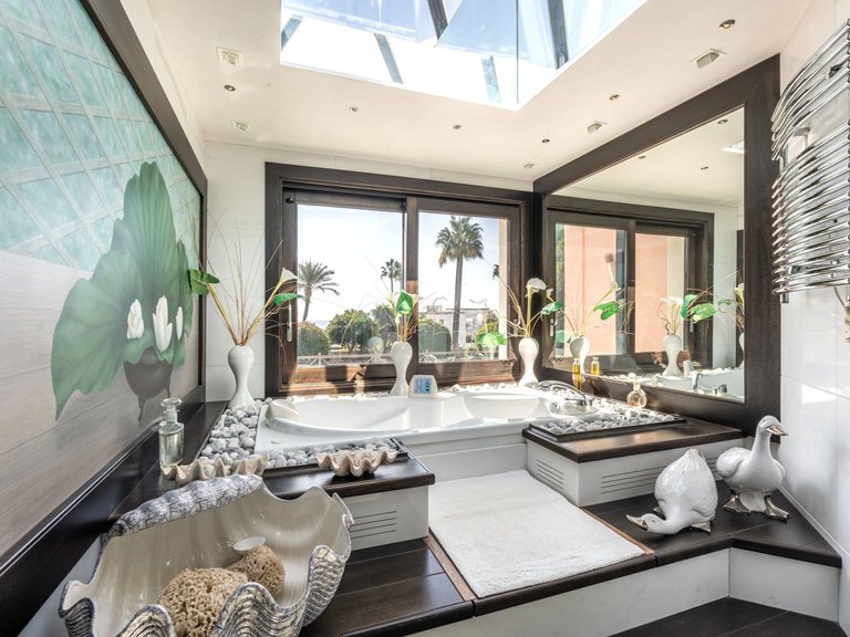 Villa for Sale  in Estepona, Malaga 15