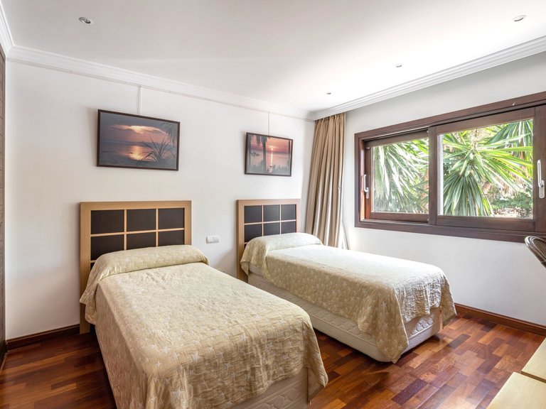 Villa for Sale  in Estepona, Malaga 19