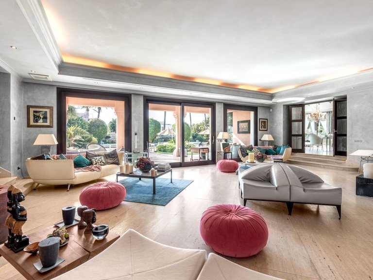 Villa for Sale  in Estepona, Malaga 9