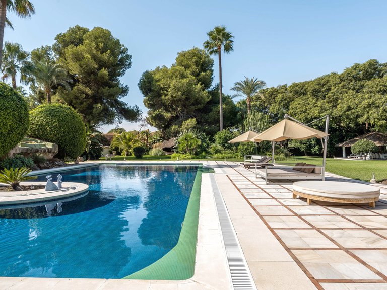 Villa for Sale  in Estepona, Malaga 4
