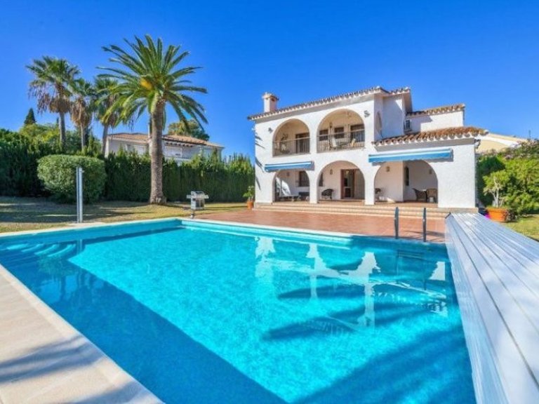 Villa for Sale  in Estepona, Malaga 15