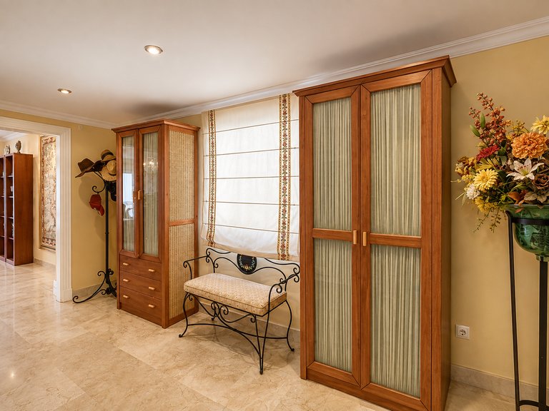 Apartment for Sale  in Marbella, Malaga 14
