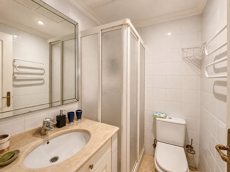 Apartment for Sale  in Marbella, Malaga 18