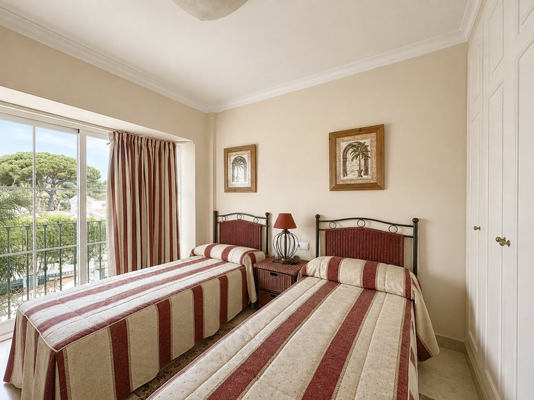 Apartment for Sale  in Marbella, Malaga 16