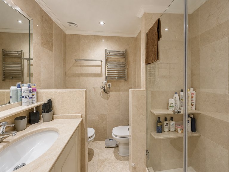 Apartment for Sale  in Marbella, Malaga 13