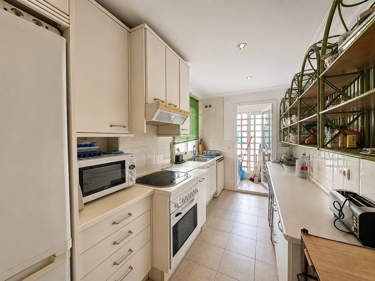 Apartment for Sale  in Marbella, Malaga 20