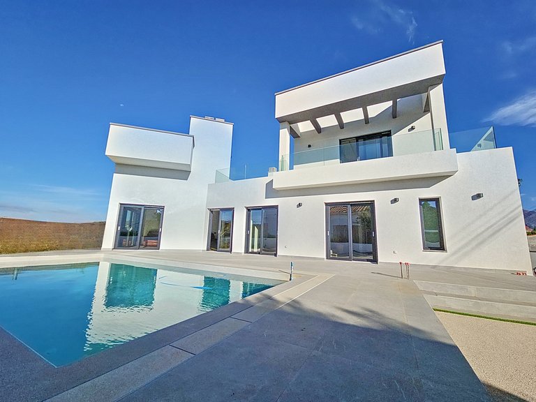 Villa for Sale  in Estepona, Malaga 36