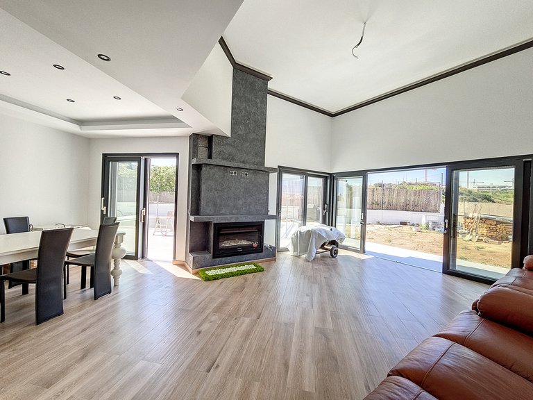 Villa for Sale  in Estepona, Malaga 3