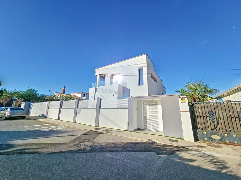 Villa for Sale  in Estepona, Malaga 35