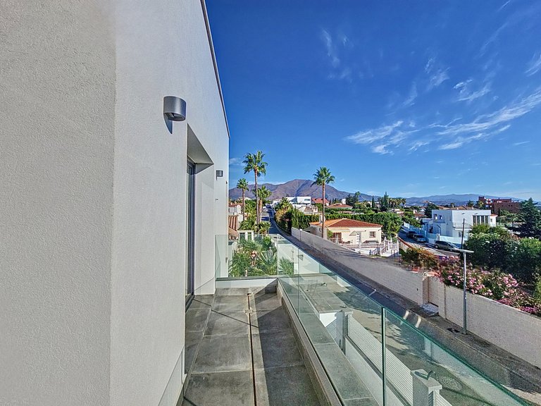 Villa for Sale  in Estepona, Malaga 21