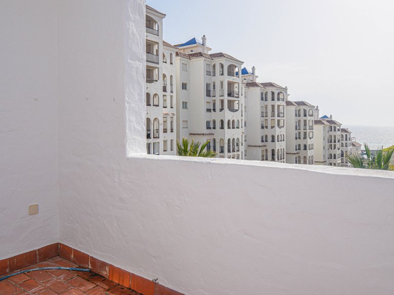 Town House for Sale  in Estepona, Malaga 14